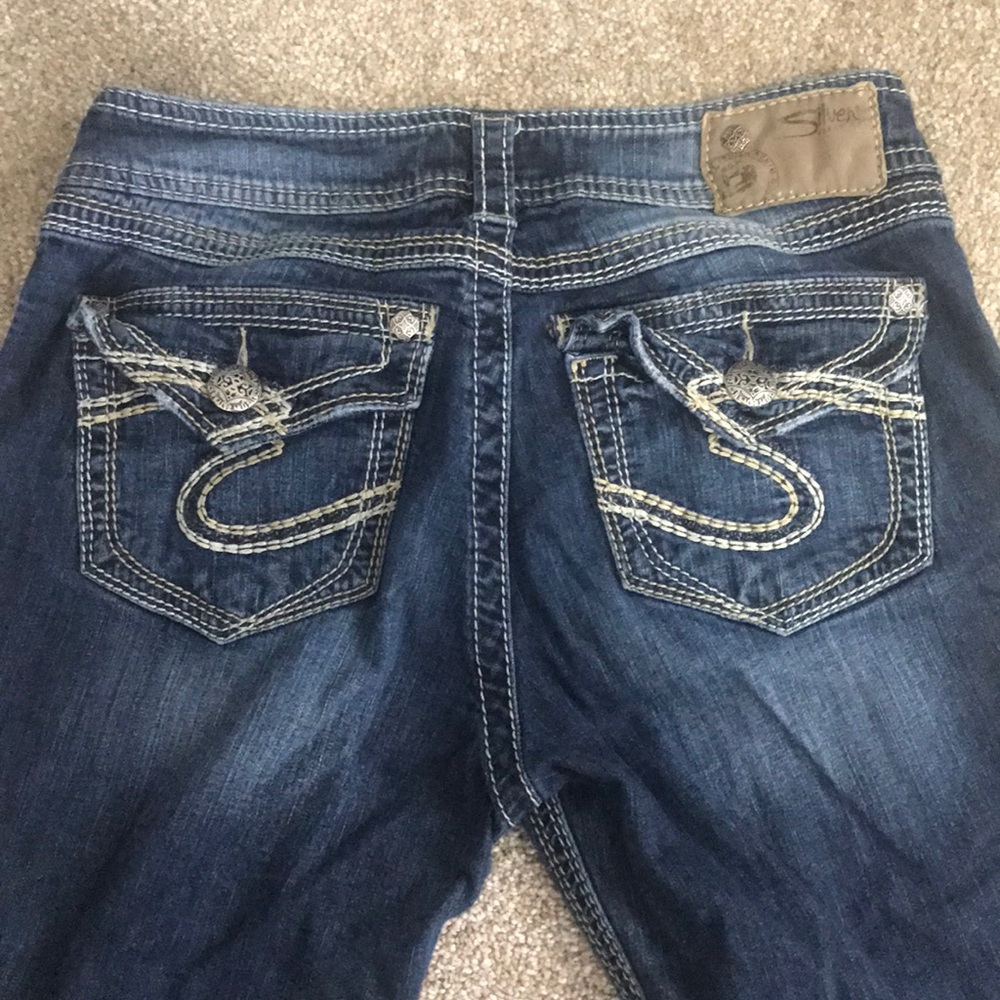 women’s Silver capris